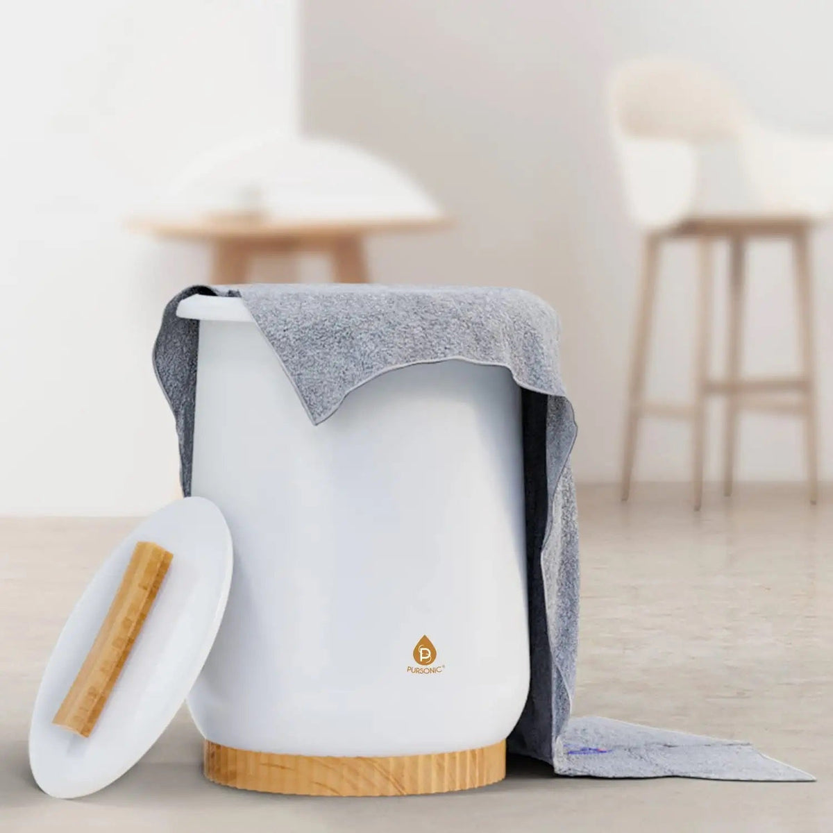 Cozy Bucket Towel Warmer